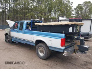 1996 Ford F-250 with VIN 1FTHX26F8TEB54176, listed as a IAAI auction lot 41608964 with 1 mi miles. Bid and sale history available at carsss.com. Image 3.