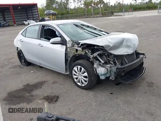 2019 Toyota Corolla L z VIN 2T1BURHE8KC170584, wystawiony jako IAAI lot #42107696 z przebiegiem 81 088 mil mil oraz . Historia ofert i sprzedaży dostępna na DreamBid. Obrazek 1.