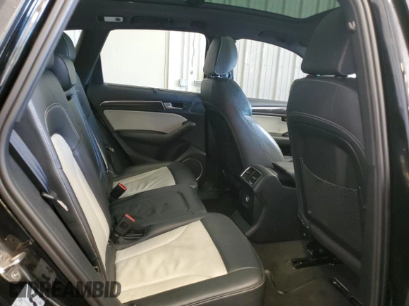 2015 Audi SQ5 Prestige with VIN WA1VGAFP0FA100317, listed as a Copart auction lot 59912374 with 59,558 mi miles and Salvage Title. Bid and sale history available at carsss.com. Image 11.