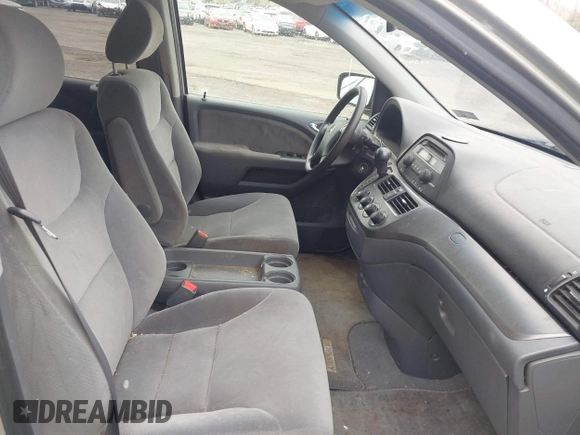 2005 Honda Odyssey LX with VIN 5FNRL38255B085979, listed as a IAAI auction lot 41971745 with 161,170 mi miles. Bid and sale history available at carsss.com. Image 5.