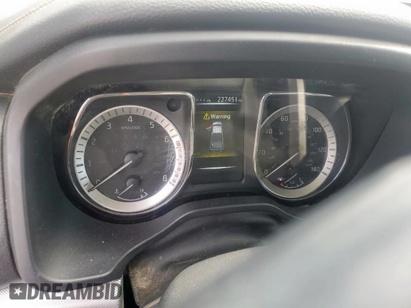 2017 Nissan Titan SV with VIN 1N6AA1E52HN575675, listed as a Copart auction lot 59639975 with 227,451 mi miles and Clean title. Bid and sale history available at DreamBid. Image 9.