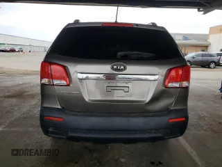 2013 Kia Sorento LX with VIN 5XYKTDA23DG310778, listed as a Copart auction lot 61196035 with 211,842 mi miles and Clean title. Bid and sale history available at DreamBid. Image 6.