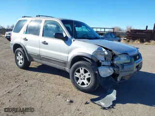 2003 Ford Escape XLT Popular 2 with VIN 1FMCU93163KE17900, listed as a IAAI auction lot 41417259 with 172,489 mi miles. Bid and sale history available at carsss.com. Image 1.