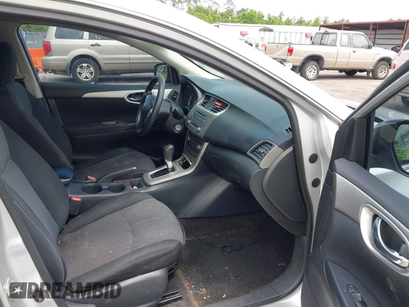 2014 Nissan Sentra SV z VIN 3N1AB7AP2EY320486, wystawiony jako IAAI lot #42201055 z przebiegiem Nie podano mil oraz . Historia ofert i sprzedaży dostępna na DreamBid. Obrazek 5.