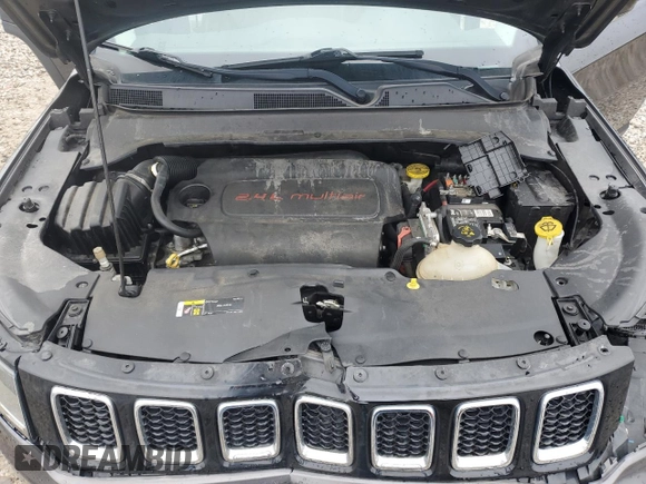 2018 Jeep Compass Limited with VIN 3C4NJDCB2JT263067, listed as a Copart auction lot 52626665 with 51,567 mi miles and Salvage Title. Bid and sale history available at DreamBid. Image 14.