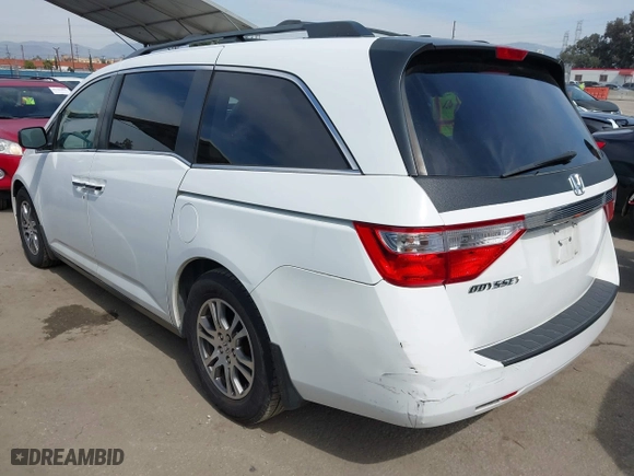 2011 Honda Odyssey EX-L with VIN 5FNRL5H60BB038773, listed as a IAAI auction lot 41762693 with 170,432 mi miles. Bid and sale history available at carsss.com. Image 3.