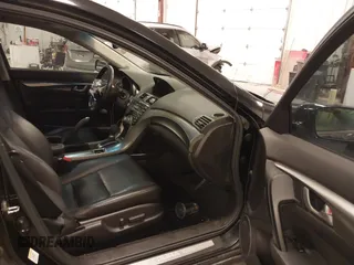 2009 Acura TL Tech with VIN 19UUA86549A015190, listed as a IAAI auction lot 41915341 with 110,527 mi miles. Bid and sale history available at carsss.com. Image 5.