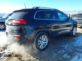 2017 Jeep Cherokee Limited with VIN 1C4PJMDS2HW636670, listed as a IAAI auction lot 41334870 with 122,973 mi miles. Bid and sale history available at carsss.com. Image 4.
