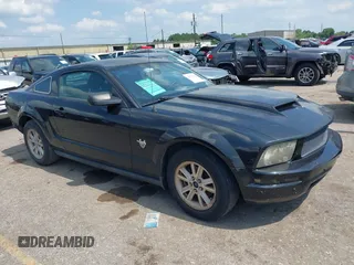 2009 Ford Mustang with VIN 1ZVHT80N195106555, listed as a IAAI auction lot 42374620 with 164,639 mi miles and . Bid and sale history available at DreamBid. Image 1.