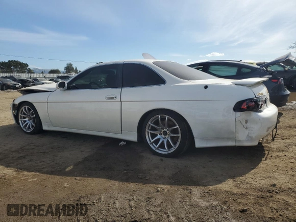 1998 Lexus SC 400 z VIN JT8CH32Y9W1001434, wystawiony jako Copart lot #44635385 z przebiegiem 125 440 mil mil oraz Szkoda całkowita • Salvage title. Historia ofert i sprzedaży dostępna na DreamBid. Obrazek 2.