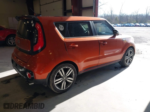 2018 Kia Soul ! with VIN KNDJX3AA2J7551936, listed as a IAAI auction lot 41815959 with 149,014 mi miles. Bid and sale history available at carsss.com. Image 4.