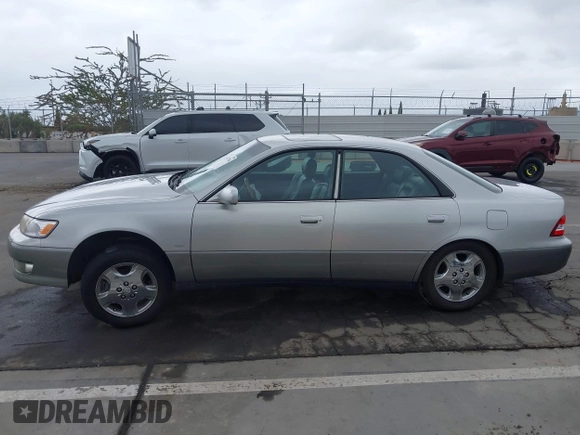 2000 Lexus ES 300 с VIN JT8BF28G7Y5093021, выставлен на аукционе IAAI как лот 42427386 с пробегом 134 897 миль миль и . История ставок и продаж доступна на DreamBid. Изображение 14.