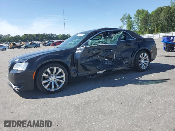2018 Chrysler 300 Touring z VIN 2C3CCAAG7JH315532, wystawiony jako Copart lot #53404095 z przebiegiem 124 754 mil mil oraz Szkoda całkowita • Salvage title. Historia ofert i sprzedaży dostępna na DreamBid. Obrazek 1.