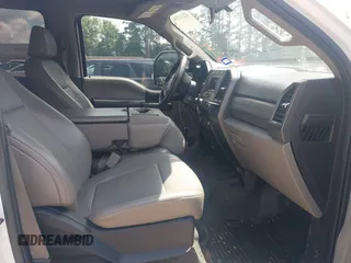 2017 Ford F-350 Lariat z VIN 1FT8W3DT7HEF47398, wystawiony jako IAAI lot #42211536 z przebiegiem 170 129 mil mil oraz . Historia ofert i sprzedaży dostępna na DreamBid. Obrazek 5.