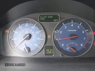 2008 Volvo C30 Version 1.0 with VIN YV1MK672282080529, listed as a IAAI auction lot 42170942 with 122,107 mi miles and . Bid and sale history available at DreamBid. Image 7.