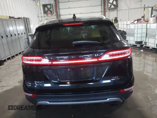2015 Lincoln MKC with VIN 5LMCJ1A98FUJ10348, listed as a IAAI auction lot 41566416 with 133,035 mi miles and . Bid and sale history available at DreamBid. Image 16.