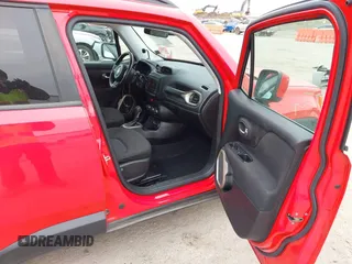2017 Jeep Renegade Latitude with VIN ZACCJABB1HPG28699, listed as a IAAI auction lot 41640513 with 181,946 mi miles. Bid and sale history available at carsss.com. Image 5.