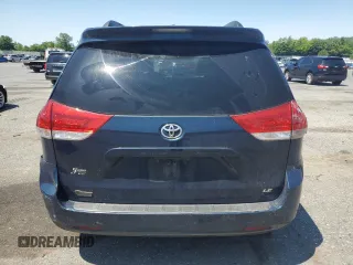 2012 Toyota Sienna LE AAS с VIN 5TDKK3DC8CS223994, выставлен на аукционе Copart как лот 58837905 с пробегом 190 814 миль миль и Списание • Salvage title. История ставок и продаж доступна на DreamBid. Изображение 6.