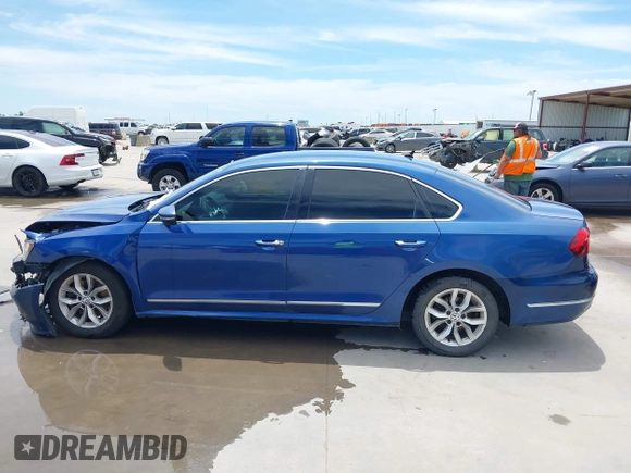 2017 Volkswagen Passat S z VIN 1VWAT7A34HC003813, wystawiony jako IAAI lot #42322928 z przebiegiem 207 115 mil mil oraz . Historia ofert i sprzedaży dostępna na DreamBid. Obrazek 15.
