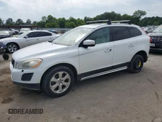 2013 Volvo XC60 3.2L z VIN YV4952DL0D2372924, wystawiony jako Copart lot #57486095 z przebiegiem 154 323 mil mil oraz Czysty tytuł • Clean title. Historia ofert i sprzedaży dostępna na DreamBid. Obrazek 1.