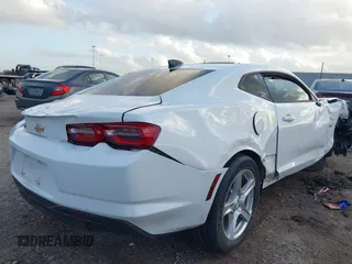 2019 Chevrolet Camaro 1LS with VIN 1G1FB1RX4K0158377, listed as a IAAI auction lot 41113026 with 29,927 mi miles and . Bid and sale history available at carsss.com. Image 4.