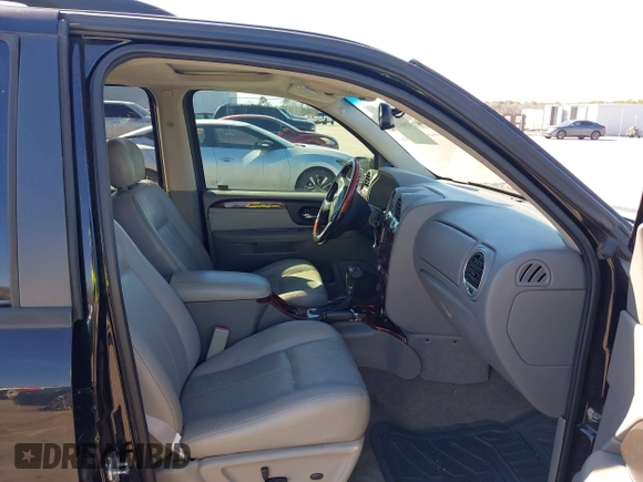 2008 GMC Envoy Denali with VIN 1GKET63M082175769, listed as a IAAI auction lot 41604135 with 136,013 mi miles. Bid and sale history available at carsss.com. Image 5.