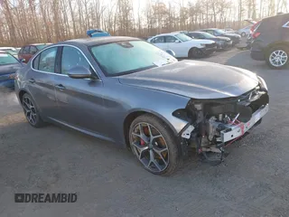 2020 Alfa Romeo Giulia Ti Sport with VIN ZARFANBNXL7632275, listed as a IAAI auction lot 41769866 with 36,268 mi miles. Bid and sale history available at carsss.com. Image 1.