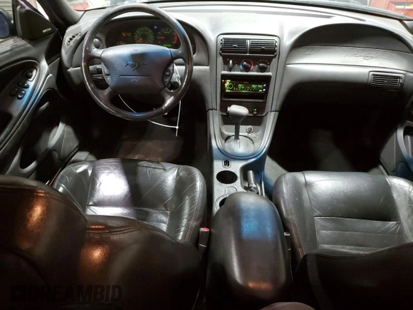 2001 Ford Mustang GT Deluxe with VIN 1FAFP42X01F224400, listed as a Copart auction lot 49305635 with 158,058 mi miles and Clean title. Bid and sale history available at DreamBid. Image 8.