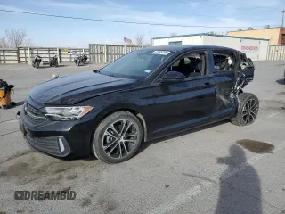 2022 Volkswagen Jetta Sport with VIN 3VWBM7BU9NM020139, listed as a Copart auction lot 45995405 with 25,995 mi miles and Salvage title. Bid and sale history available at DreamBid. Image 1.