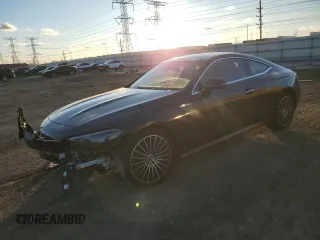 2024 Mercedes-Benz CLE 300 z VIN W1KMJ4HB1RF033567, wystawiony jako Copart lot #87208964 z przebiegiem 1081 mil mil oraz Szkody całkowita. Historia ofert i sprzedaży dostępna na DreamBid. Obrazek 1.