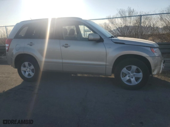 2007 Suzuki Grand Vitara XSport w/Snrf with VIN JS3TD944074204014, listed as a Copart auction lot 42758425 with 71,899 mi miles and Salvage Title. Bid and sale history available at carsss.com. Image 4.