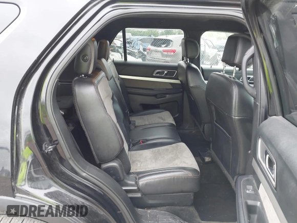 2017 Ford Explorer XLT с VIN 1FM5K7D86HGB39279, выставлен на аукционе IAAI как лот 42145739 с пробегом 155 098 миль миль и . История ставок и продаж доступна на DreamBid. Изображение 8.