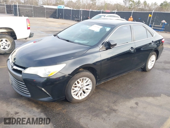 2017 Toyota Camry XLE z VIN 4T1BF1FK8HU343001, wystawiony jako IAAI lot #41487686 z przebiegiem 214 682 mil mil oraz . Historia ofert i sprzedaży dostępna na DreamBid. Obrazek 2.