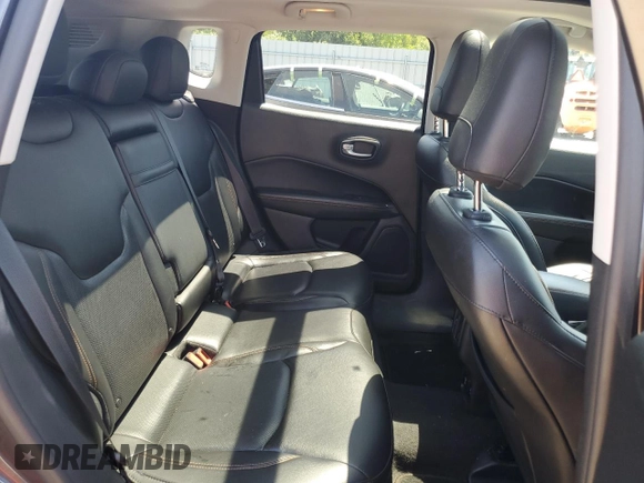 2018 Jeep Compass Limited z VIN 3C4NJDCB9JT143430, wystawiony jako Copart lot #60709655 z przebiegiem 87 539 mil mil oraz Szkoda całkowita • Salvage title. Historia ofert i sprzedaży dostępna na DreamBid. Obrazek 11.