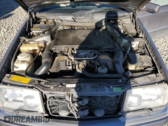 1995 Mercedes-Benz 400 with VIN WDBEA34E1SC269568, listed as a Copart auction lot 49800915 with 171,214 mi miles and Salvage Title. Bid and sale history available at carsss.com. Image 11.