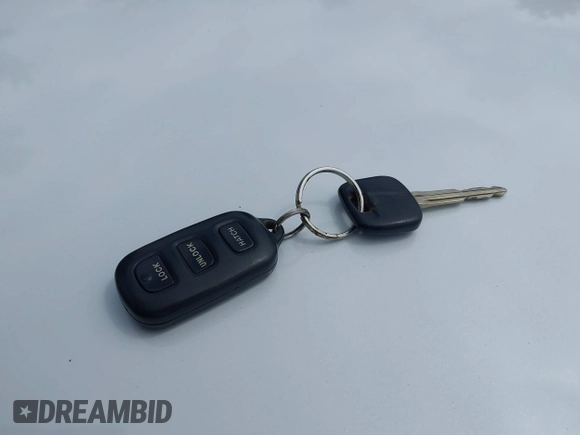 2005 Pontiac Vibe with VIN 5Y2SL63805Z411017, listed as a IAAI auction lot 42688944 with 215,361 mi miles and . Bid and sale history available at DreamBid. Image 11.
