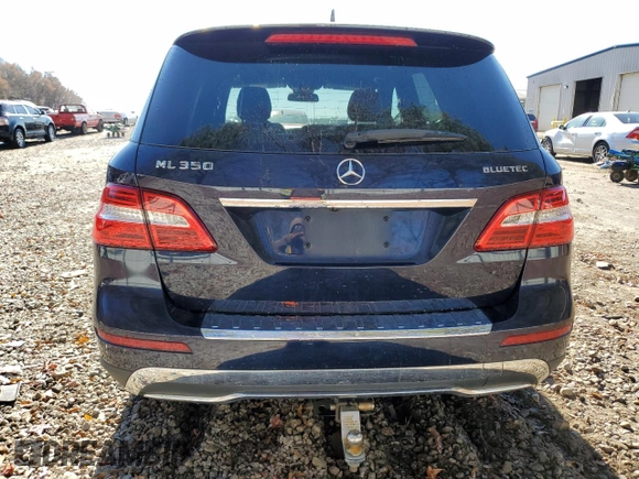 2014 Mercedes-Benz M 350 with VIN 4JGDA2EB4EA380509, listed as a Copart auction lot 85581994 with 146,794 mi miles and Salvage title. Bid and sale history available at DreamBid. Image 6.
