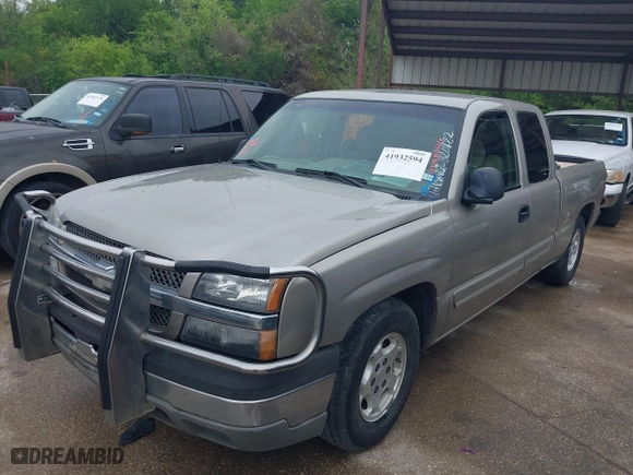 2003 Chevrolet Silverado 1500 LS with VIN 2GCEC19V431320822, listed as a IAAI auction lot 41932594 with 1 mi miles. Bid and sale history available at carsss.com. Image 2.