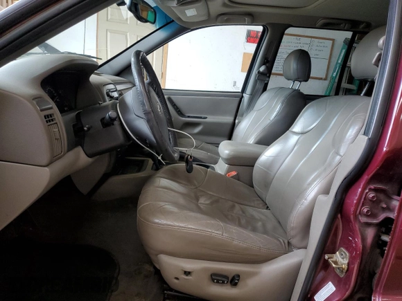 2001 Jeep Grand Cherokee Laredo z VIN 1J4GW48S11C609344, wystawiony jako Copart lot #59258245 z przebiegiem 162 141 mil mil oraz Szkoda całkowita • Salvage title. Historia ofert i sprzedaży dostępna na DreamBid. Obrazek 7.
