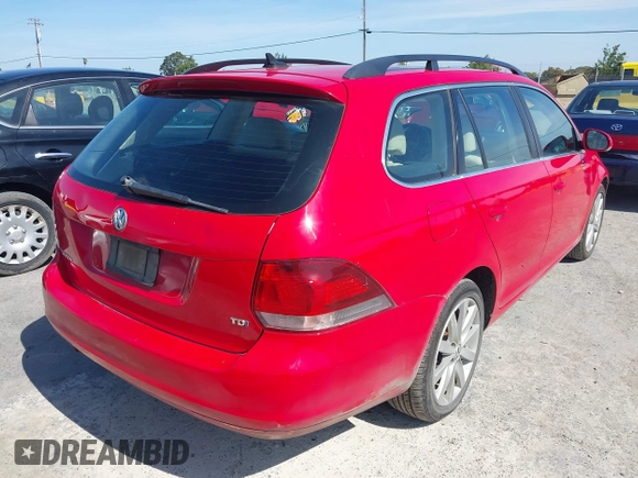 2012 Volkswagen Jetta TDI w/Sunroof & Nav z VIN 3VWPL7AJ0CM688974, wystawiony jako IAAI lot #42536983 z przebiegiem 202 719 mil mil oraz . Historia ofert i sprzedaży dostępna na DreamBid. Obrazek 4.