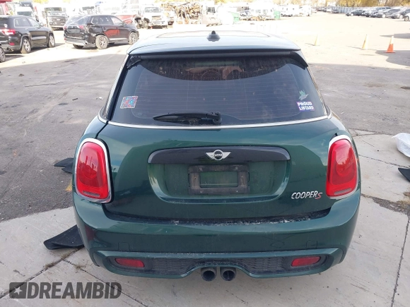 2016 MINI Cooper Hardtop 4 Door S with VIN WMWXU3C58G2D28227, listed as a IAAI auction lot 38046281 with 56,694 mi miles. Bid and sale history available at carsss.com. Image 17.