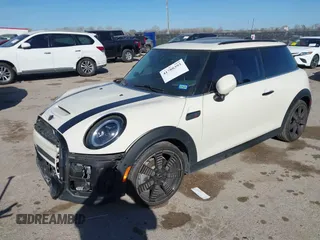 2022 MINI Hardtop Cooper S with VIN WMW53DH08N2P99141, listed as a IAAI auction lot 41788393 with 27,760 mi miles and . Bid and sale history available at DreamBid. Image 17.