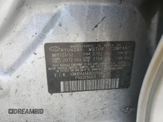2013 Hyundai Elantra GLS z VIN KMHDH4AE8DU554215, wystawiony jako Copart lot #58157285 z przebiegiem 224 112 mil mil oraz Szkoda całkowita • Salvage title. Historia ofert i sprzedaży dostępna na DreamBid. Obrazek 12.