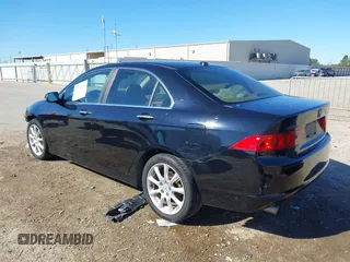 2006 Acura TSX with VIN JH4CL96846C027195, listed as a IAAI auction lot 41834535 with 260,706 mi miles. Bid and sale history available at carsss.com. Image 3.