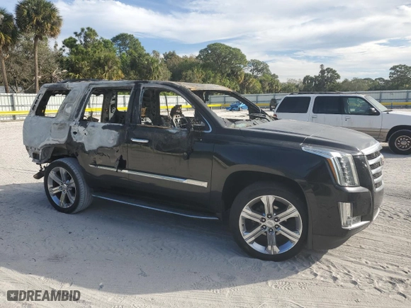 2017 Cadillac Escalade Luxury with VIN 1GYS4BKJ6HR374189, listed as a Copart auction lot 89162875 with 0 mi miles and Non Repairable. Bid and sale history available at carsss.com. Image 4.