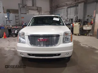 2013 GMC Yukon XL SLT with VIN 1GKS2KE76DR370332, listed as a IAAI auction lot 41646274 with 171,759 mi miles. Bid and sale history available at carsss.com. Image 12.