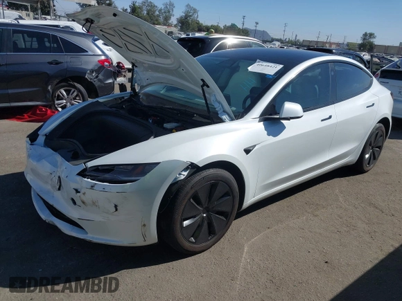 2024 Tesla Model 3 with VIN 5YJ3E1EA7RF812528, listed as a IAAI auction lot 40648421 with 3,231 mi miles. Bid and sale history available at carsss.com. Image 2.