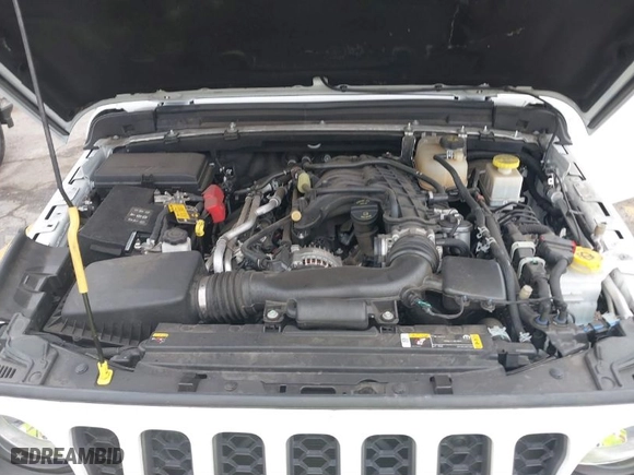 2022 Jeep Gladiator Rubicon with VIN 1C6JJTBG9NL113990, listed as a IAAI auction lot 38583176 with 31,520 mi miles. Bid and sale history available at carsss.com. Image 10.