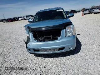 2011 GMC Yukon XL Denali z VIN 1GKS2MEF5BR254295, wystawiony jako Copart lot #49889805 z przebiegiem 79 258 mil mil oraz Tytuł czysty. Historia ofert i sprzedaży dostępna na DreamBid. Obrazek 12.
