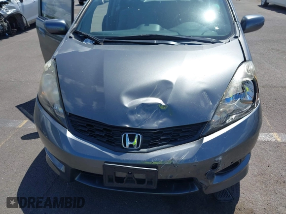 2013 Honda Fit Sport with VIN JHMGE8H5XDC038269, listed as a IAAI auction lot 41937182 with 43,902 mi miles. Bid and sale history available at carsss.com. Image 6.